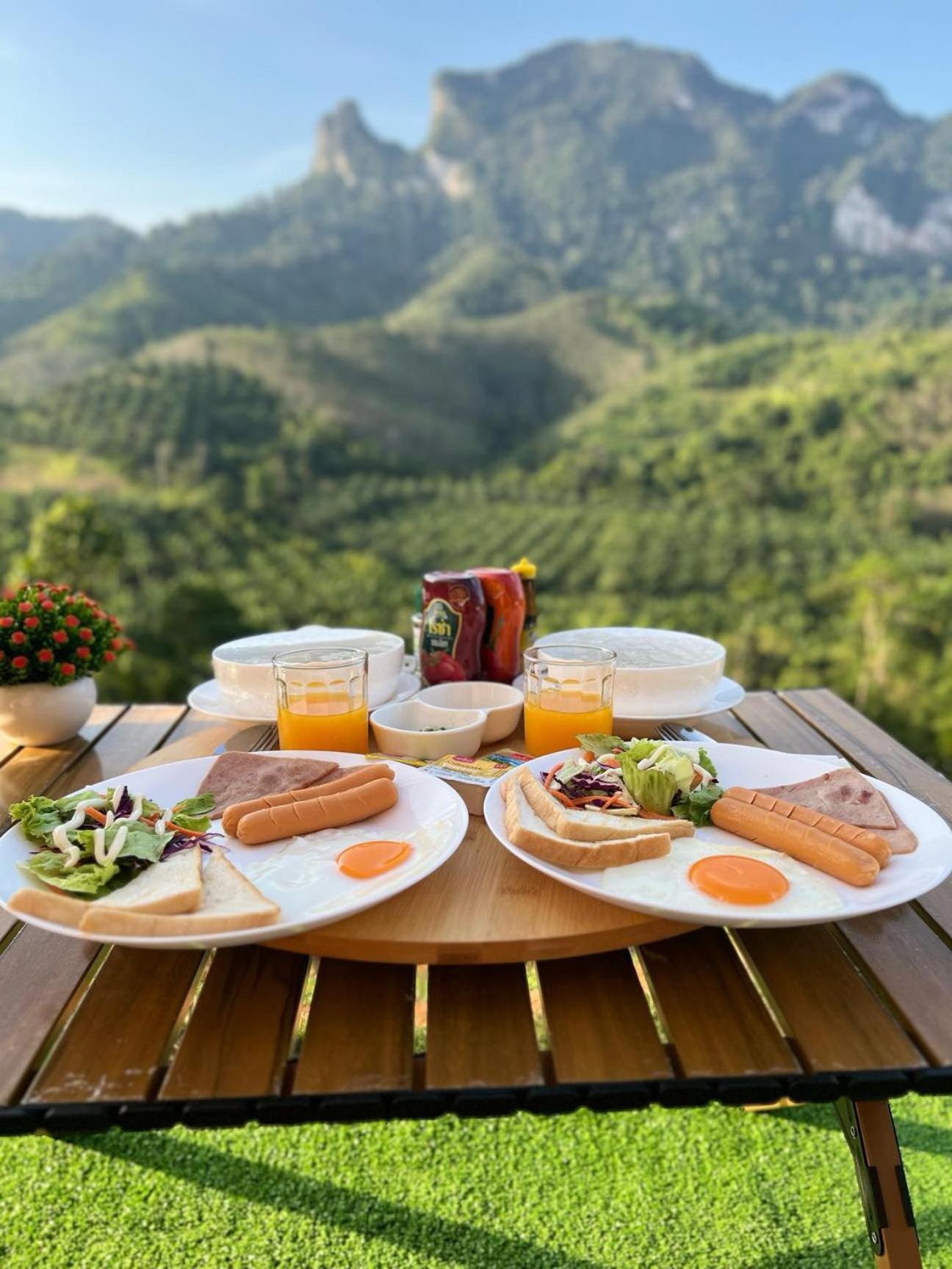 Camping Phutajoy Khaosok แคมป์ปิ้งภูตาจ้อยเขาศก Ban Thung Lang Tham Екстериор снимка