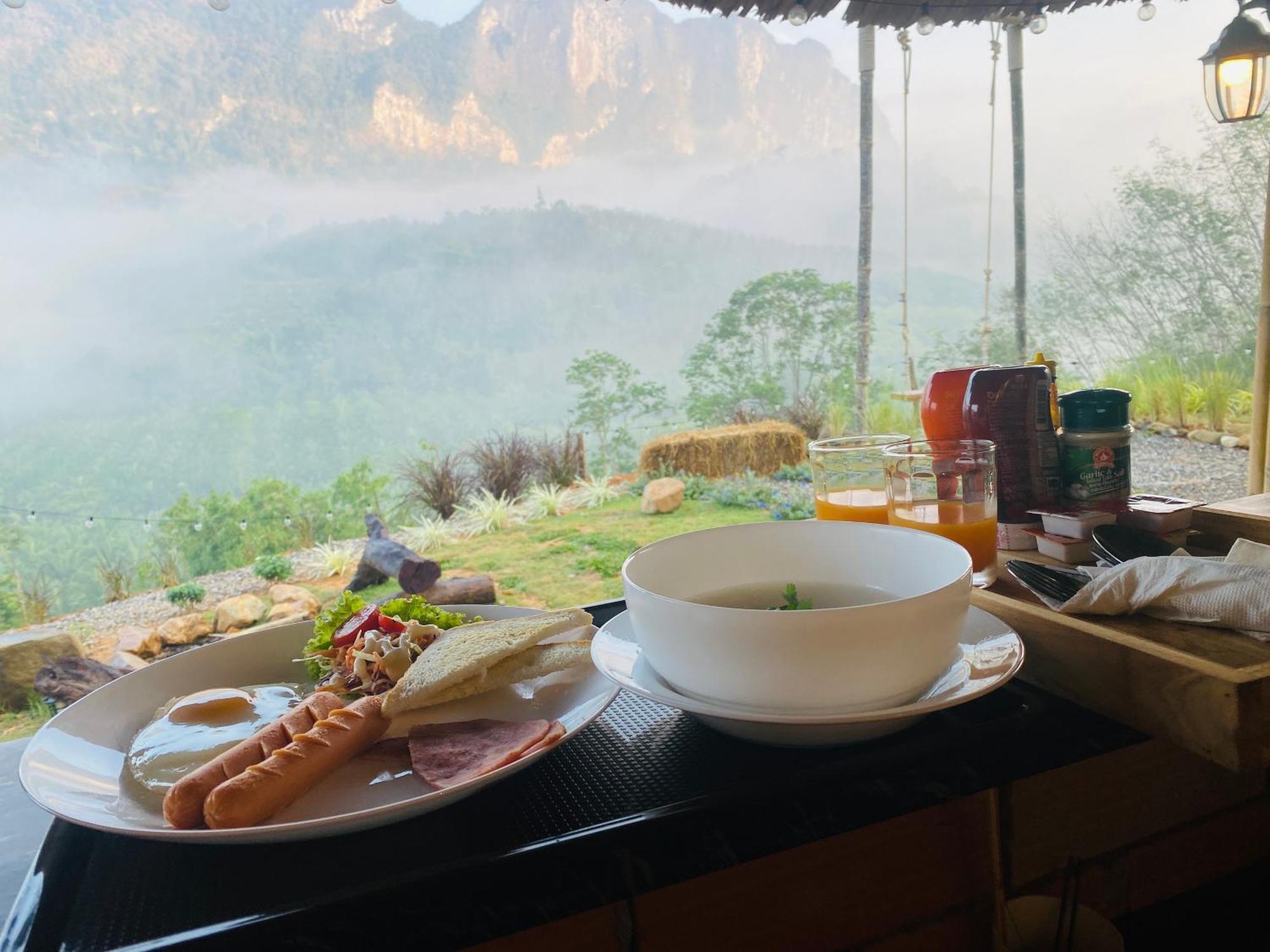 Camping Phutajoy Khaosok แคมป์ปิ้งภูตาจ้อยเขาศก Ban Thung Lang Tham Екстериор снимка